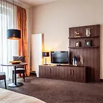 Aparthotel Neumarkt 4*