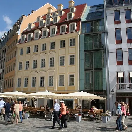 Hotel apartamentowy Neumarkt