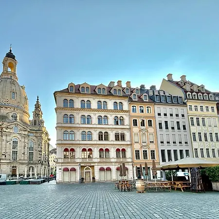 Aparthotel Neumarkt