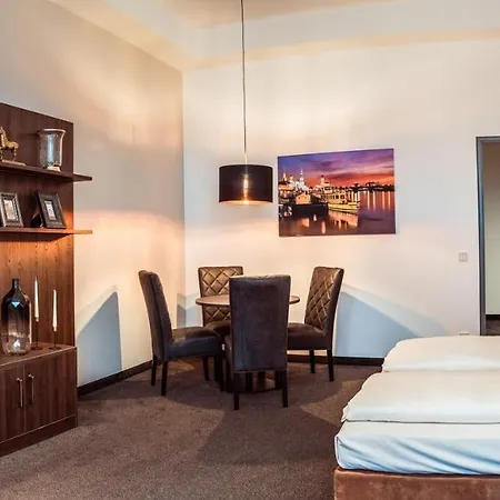 Neumarkt Lejlighedshotel 4*