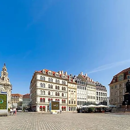 Apartahotel Neumarkt