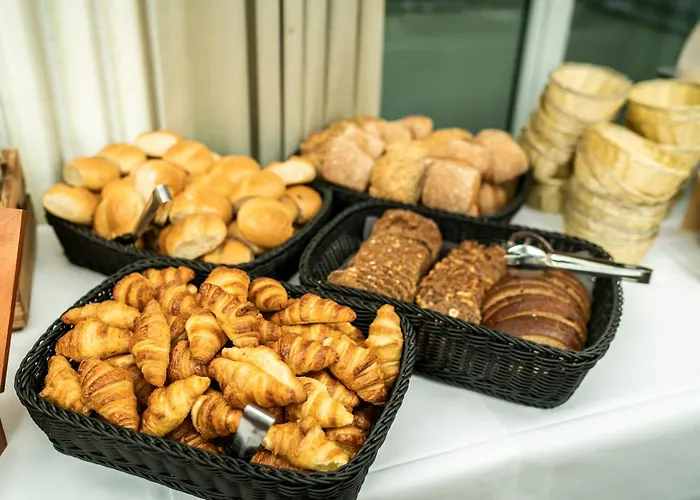 Neumarkt מלון דירות