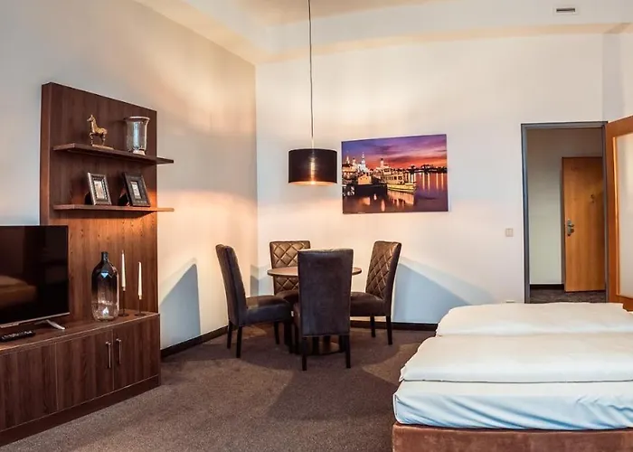 Neumarkt Hotel apartamentowy 4*